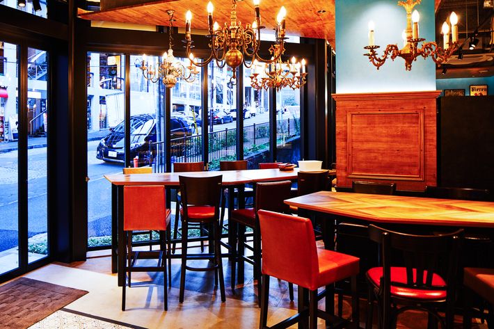 BUTCHER REPUBLIC EBISU Chicago Pizza & Beer