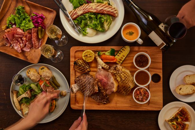 24/7 café apartment Ikebukuro