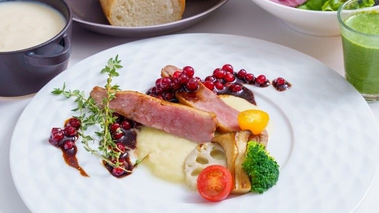 Charlotte / Lotte City Hotel Kinshicho