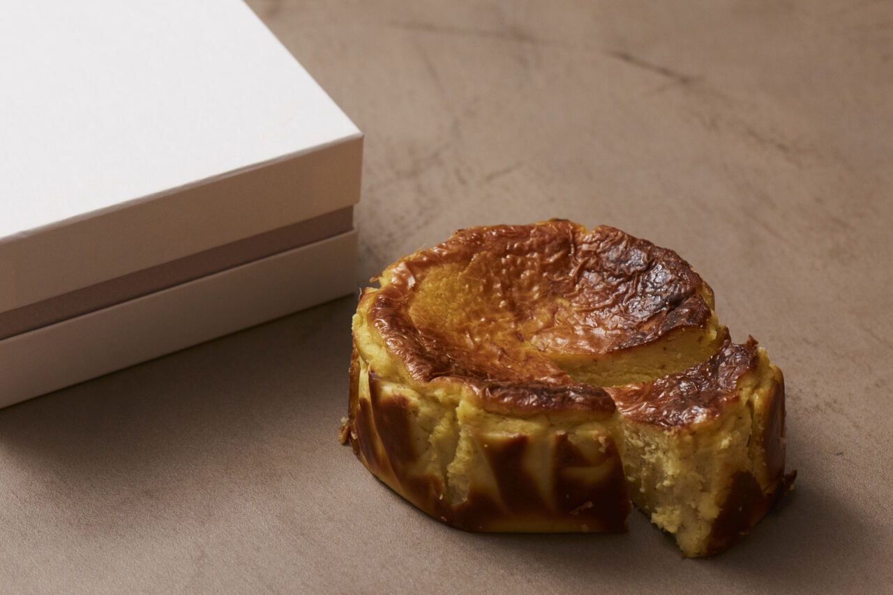 【 お土産 】CAORU CHEESE CAKE（薫るチーズケーキ）