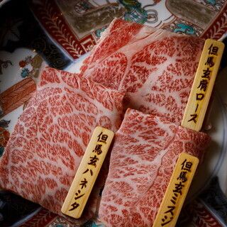 神戸ビーフ 〖但馬玄-たじまぐろ-〗東京肉しゃぶ家 しゃぶしゃぶ コース• Tokyo nikushabuya Kobebeef Tajimaguro shabushabu course