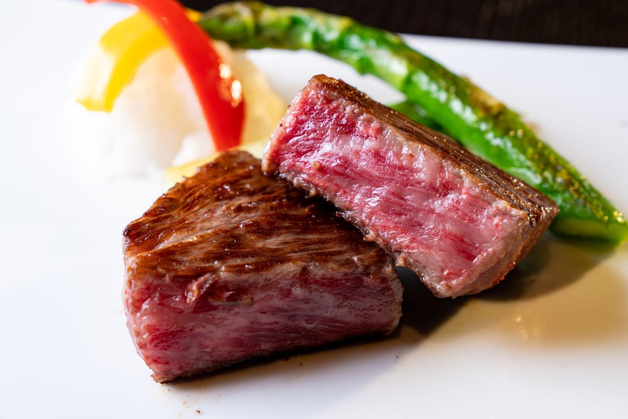 [Omakase Course Recommendation Course] Sea urchin, abalone, snow crab, spiny lobster, carefully selected domestic beef sirloin A5, etc.