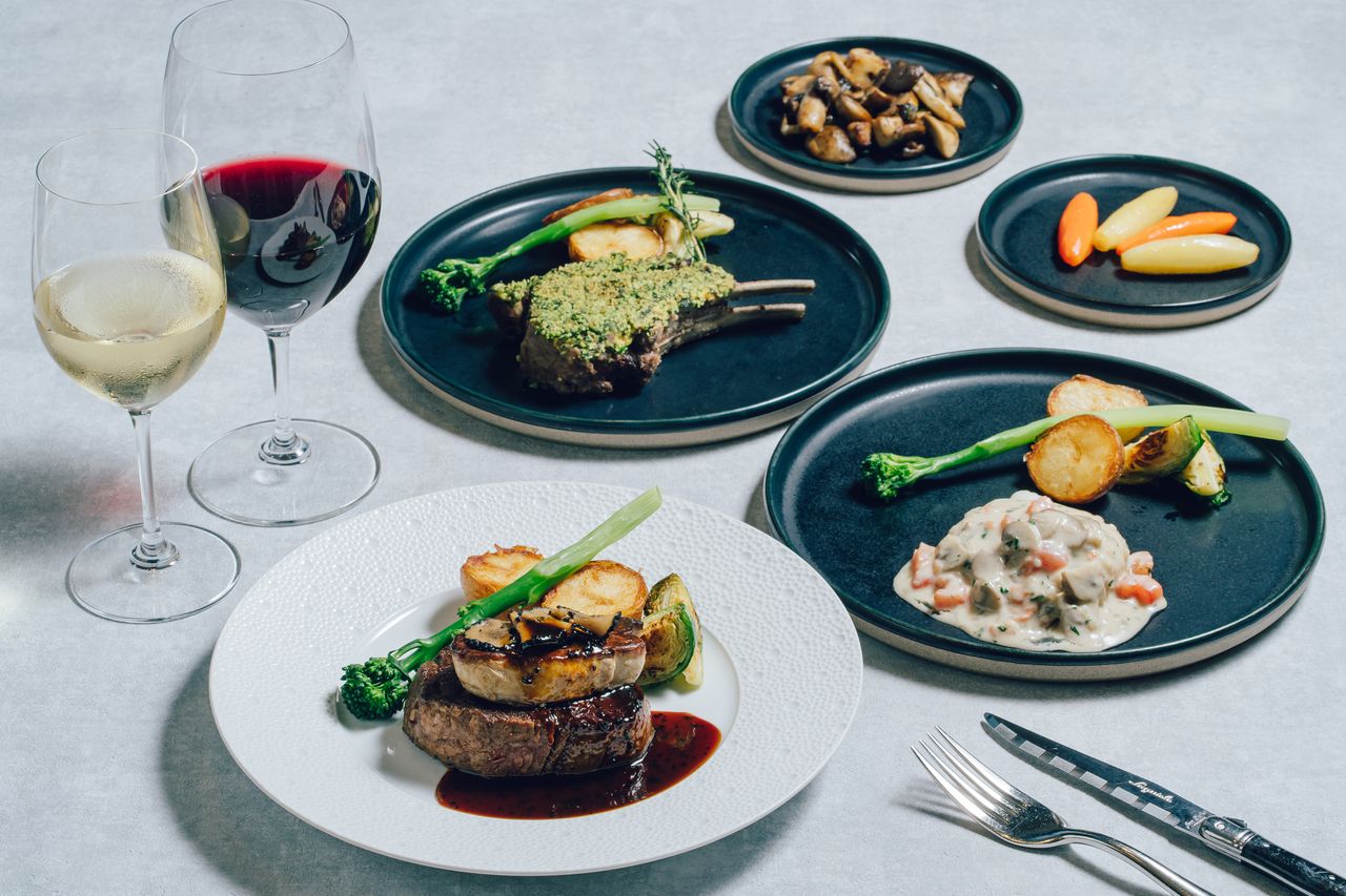 ＜Weekdays＞Lunch Buffet with a Choice of Main Dish