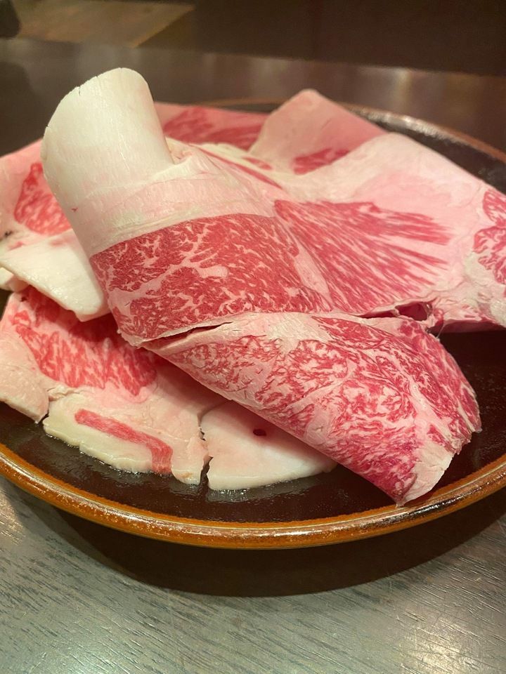 〈しゃぶしゃぶ〉和牛肩ロース