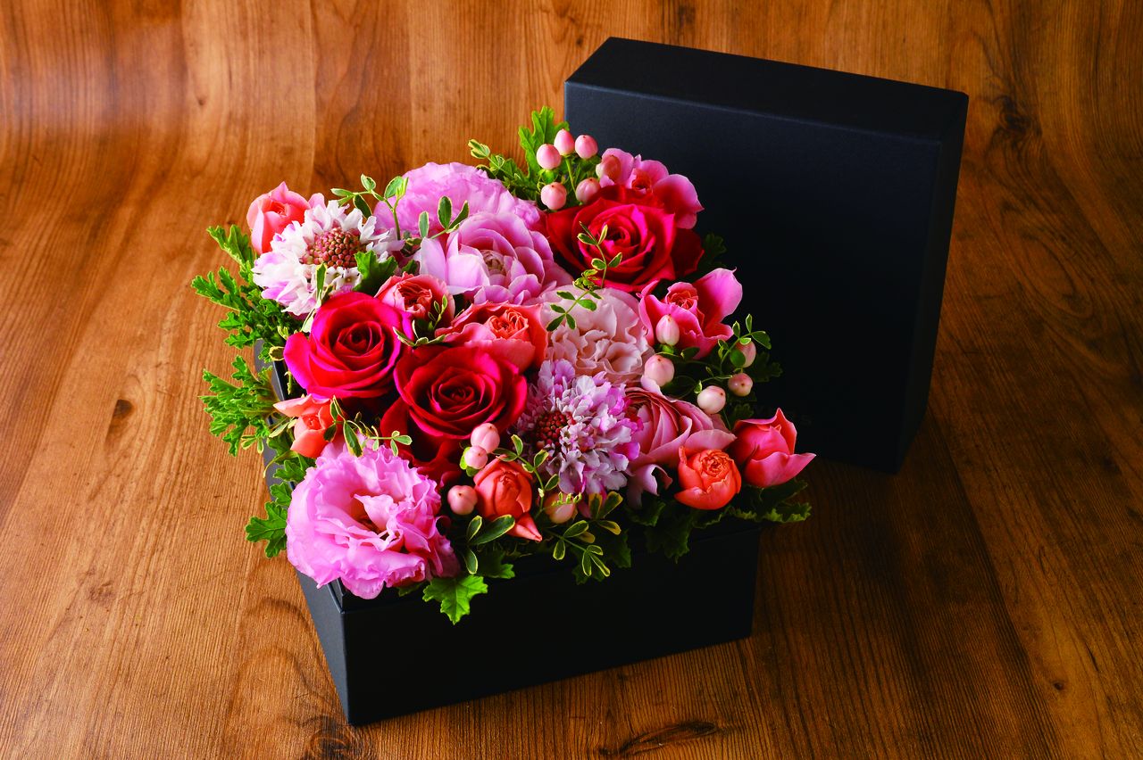 ◇お食事のご予約と一緒にご注文ください◇【フラワーボックス】エレガントローズ