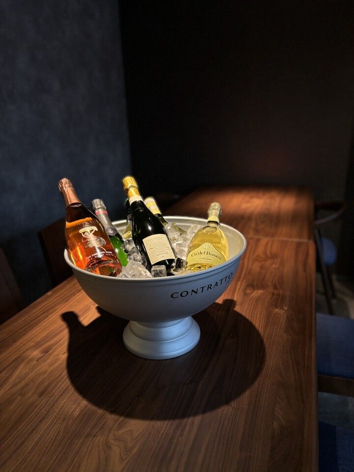 Seasonal Omakase Course + Pairing Course