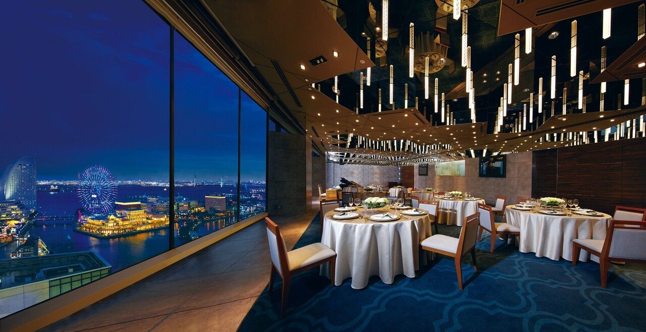【公式HP予約限定】〈乾杯酒付〉みなとみらいの夜景を楽しむプレミアムディナー