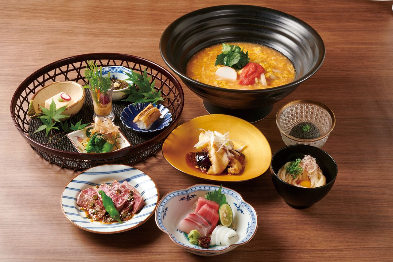 Comes with a toasty drink　Specially selected udon kaiseki 6,500 yen