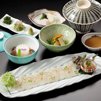 平日限定！鯛茶昼膳　自家製ごまだれでお召し上がり下さい