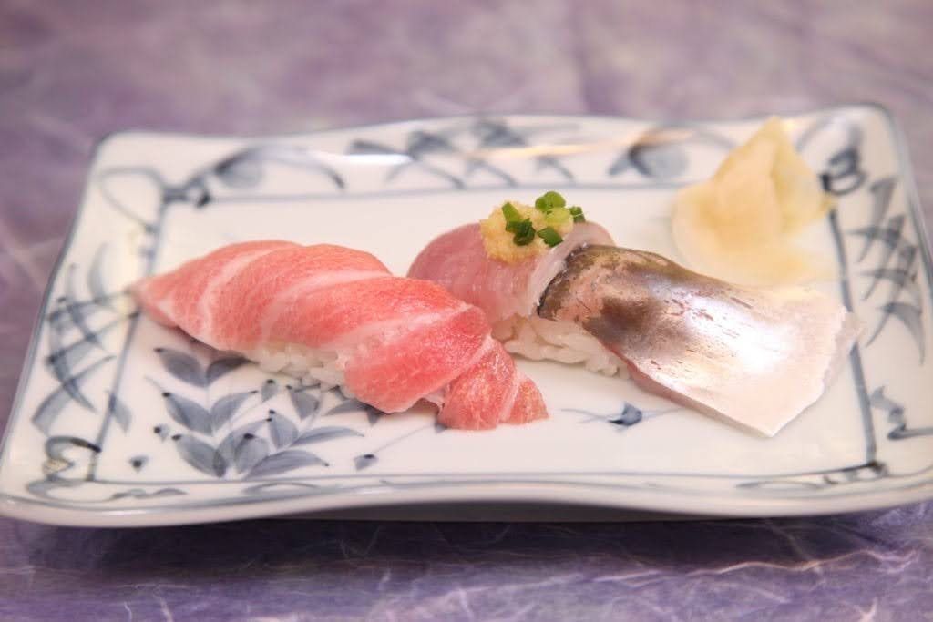 Seasonal sushi selection 5,000 yen (10 pieces + 1 thin roll + miso soup)