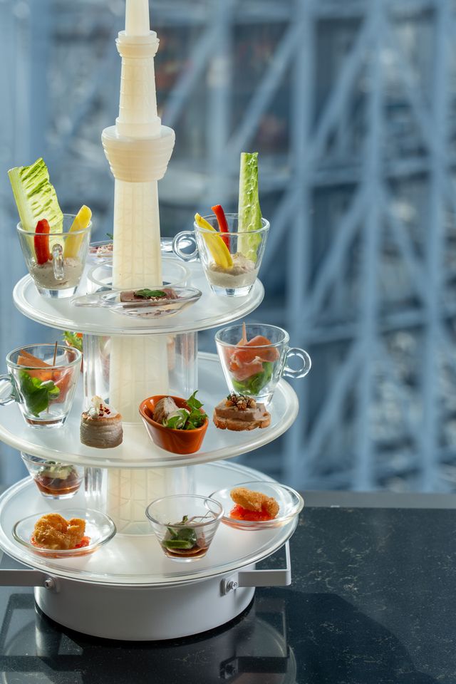 Weekday only [TOP LUNCH] Salad, Amuse Tower, 1 main dish *No dessert cafe