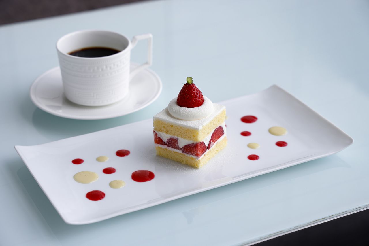 ケーキセット　～ウェルカムドリンク+ミュージックチャージ付～