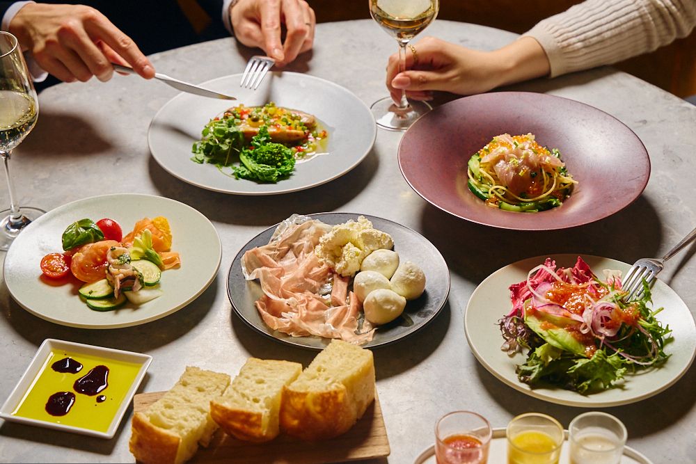 [ERUTAN BUFFET] Buffet + selectable main course