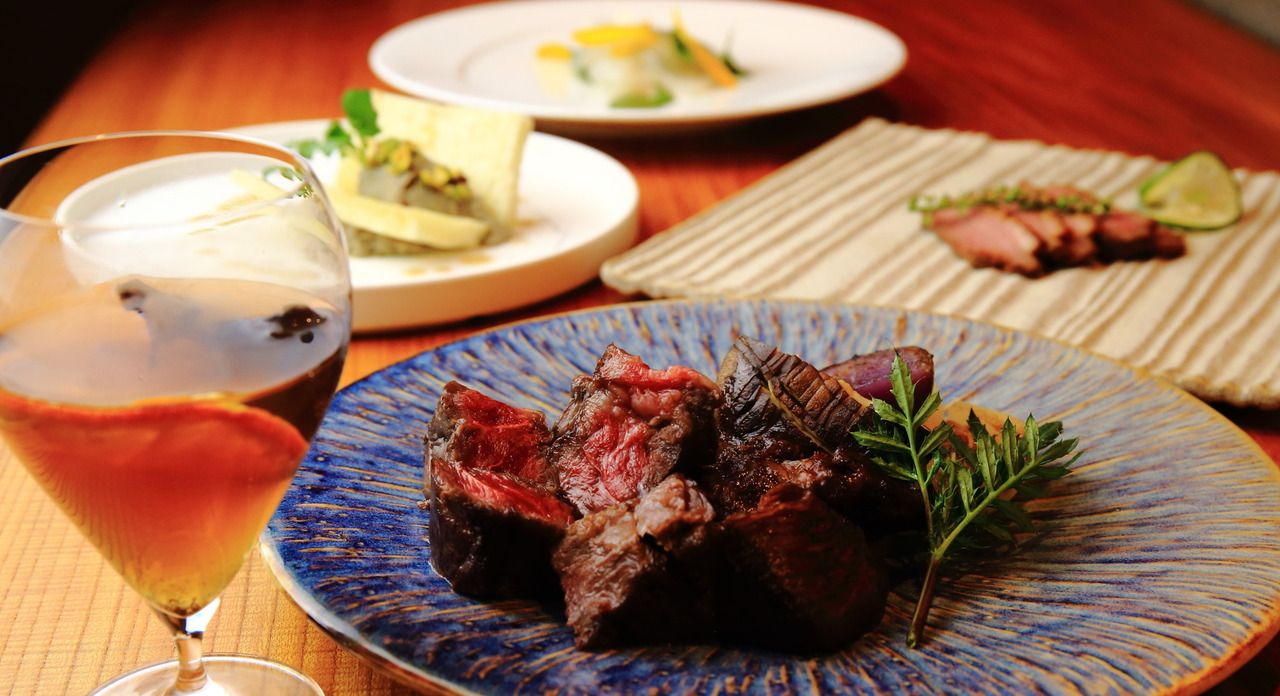 「雪月風花」附有6-7種搭配的雞尾酒