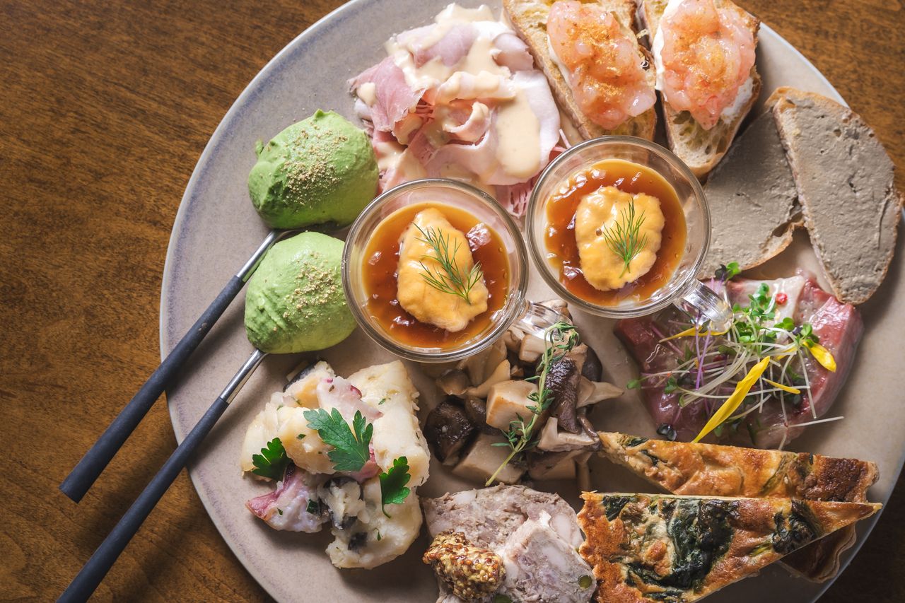 Assortment of 10 appetizers - Lunch course