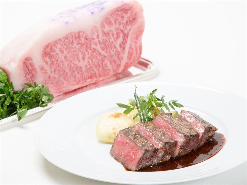 【神戸ランチ】世界に誇る神戸牛を愉しむ！神戸牛ロース肉のグリエを含む全4品～WEB予約特典・乾杯ドリンク付き～