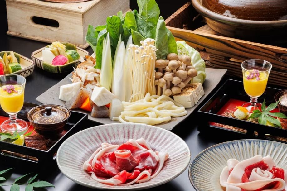 野豬火鍋套餐（瘦肉與上等裡肌肉比較）
