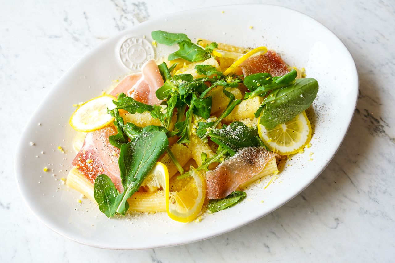 【カジュアルセット】選べるサラダやパスタ＋乾杯酒＆食後のカフェ＆メッセージプレート（平日限定）