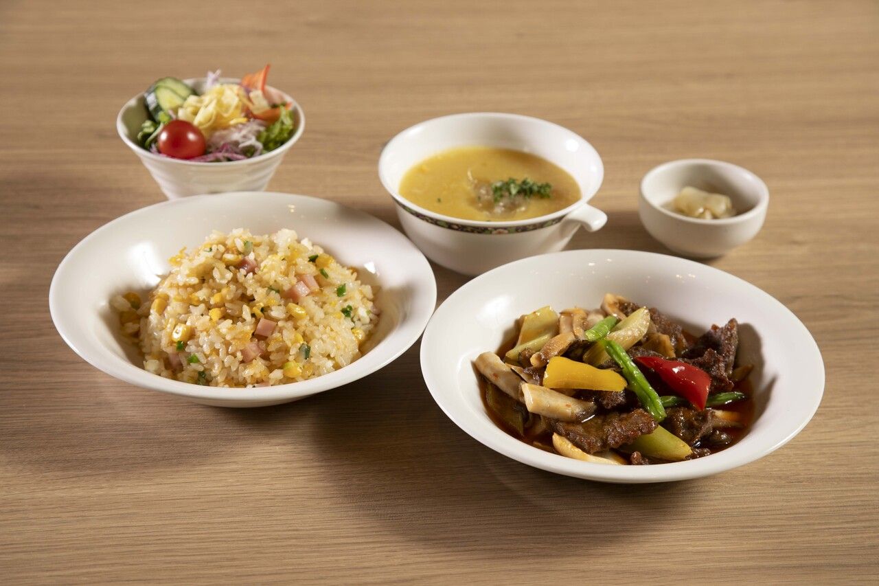 [Weekdays only]  Lunch