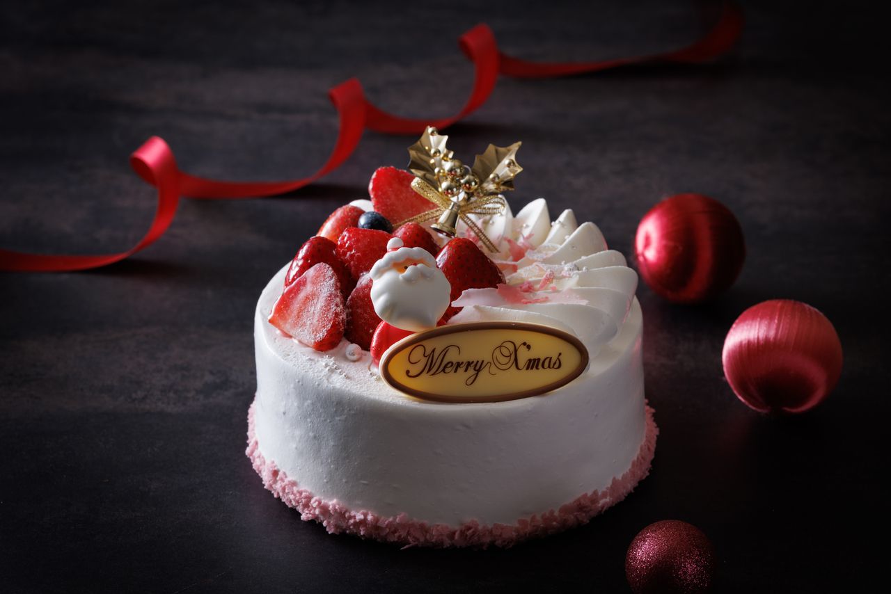 Christmas Cake — Strawberry Shortcake (Size 4, 12 cm)