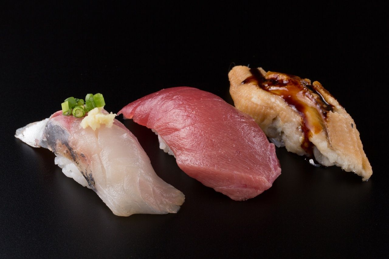 Omakase (chef’s choice)