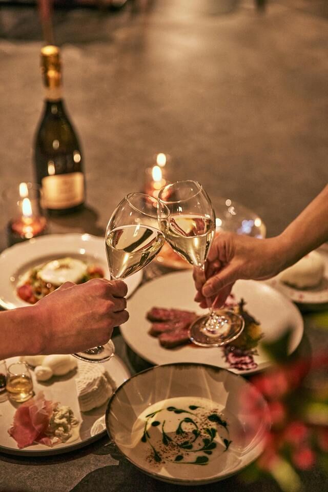 【Xmas2025 Wメイン】【ペアリング付き】国産牛と魚料理を楽しむダブルメインクリスマスディナー全7品