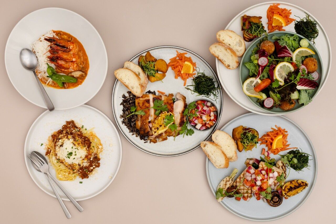 [Lunch] Choose your plate & salad, soup, and drink bar set