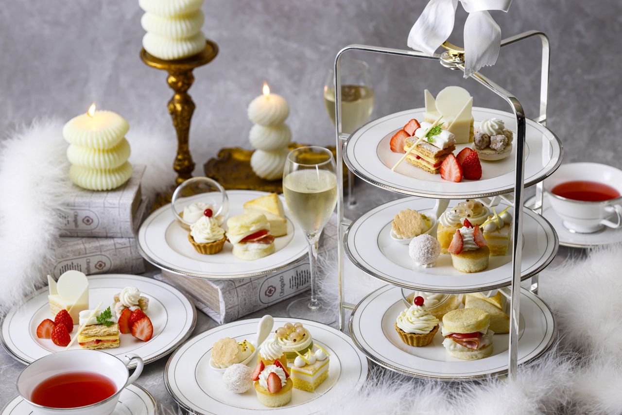 『ホワイトアフタヌーンティー セット』11-12月