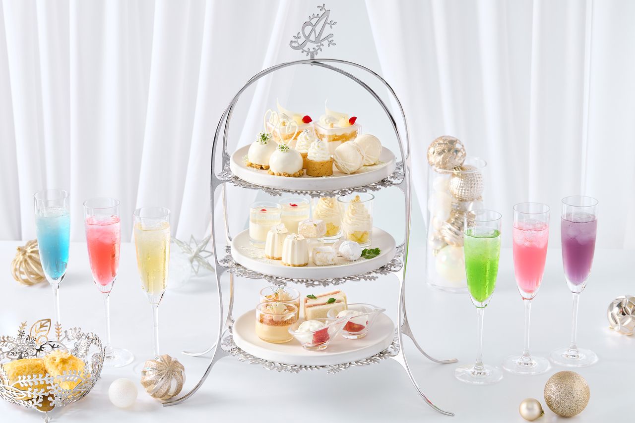 [From November 19th] White Christmas Afternoon Tea (includes one drink)