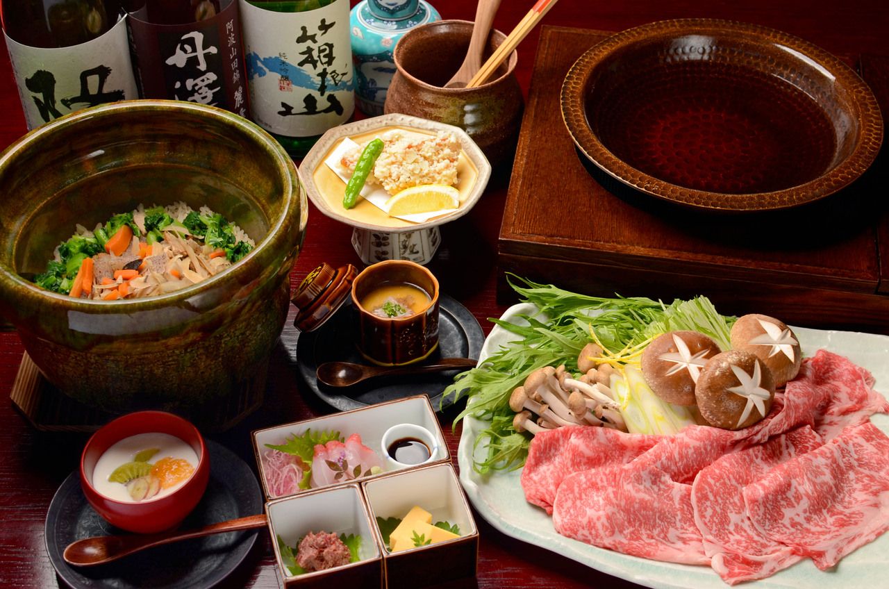 右近(牛ロースしゃぶしゃぶ鍋)