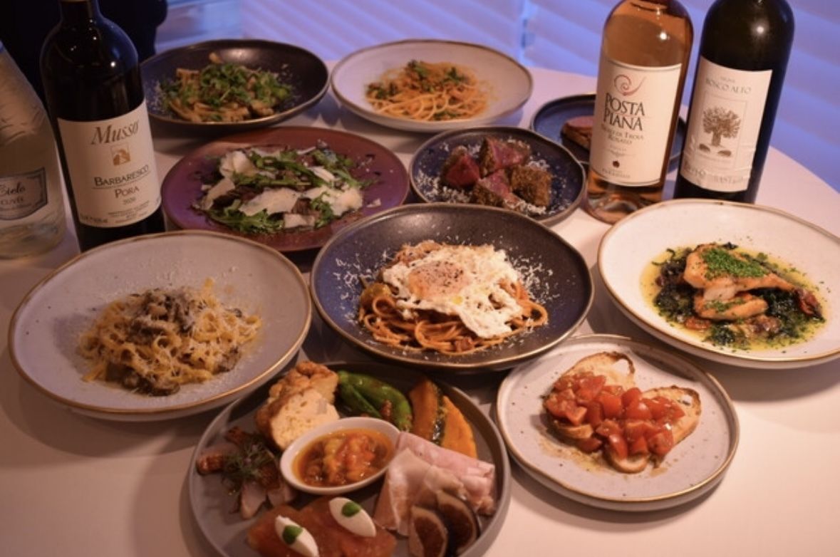 特别宴会套餐，包含2小时无限畅饮（可承办4人或以上私人派对）