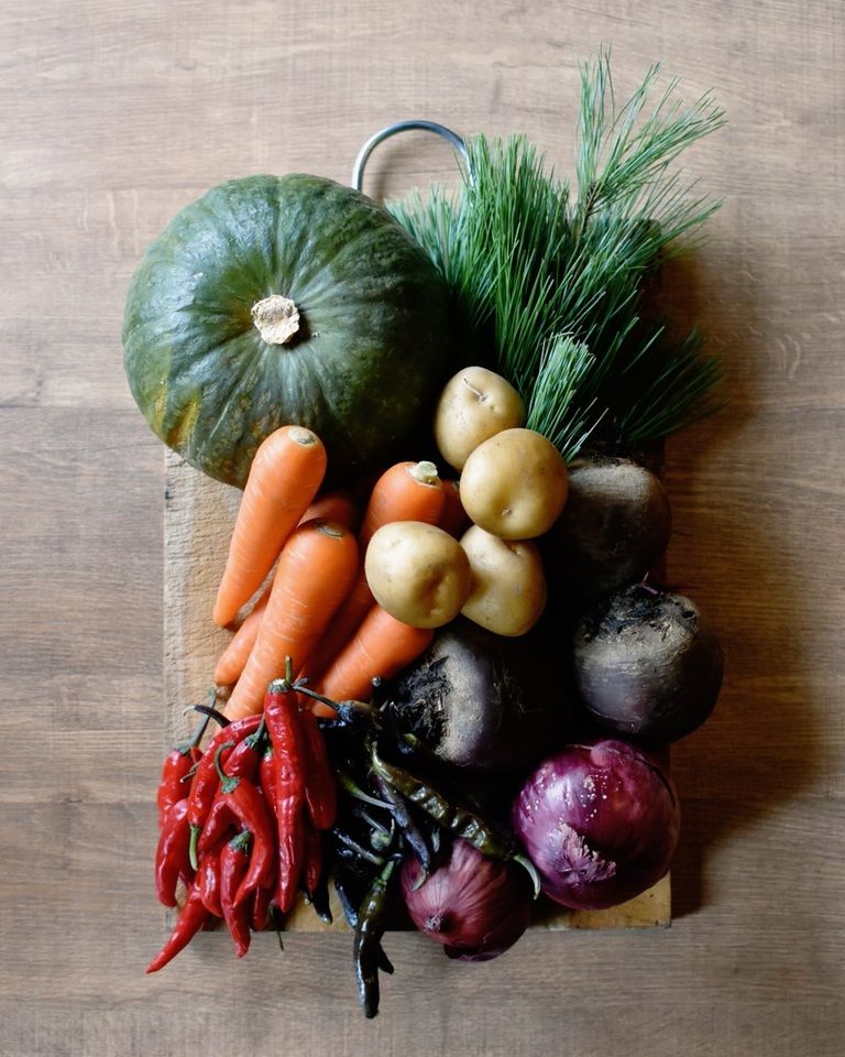 《御予約限定》ベジタリアンコース: アミューズ、パン、冷前菜、パスタ、メイン、デザートの6品 