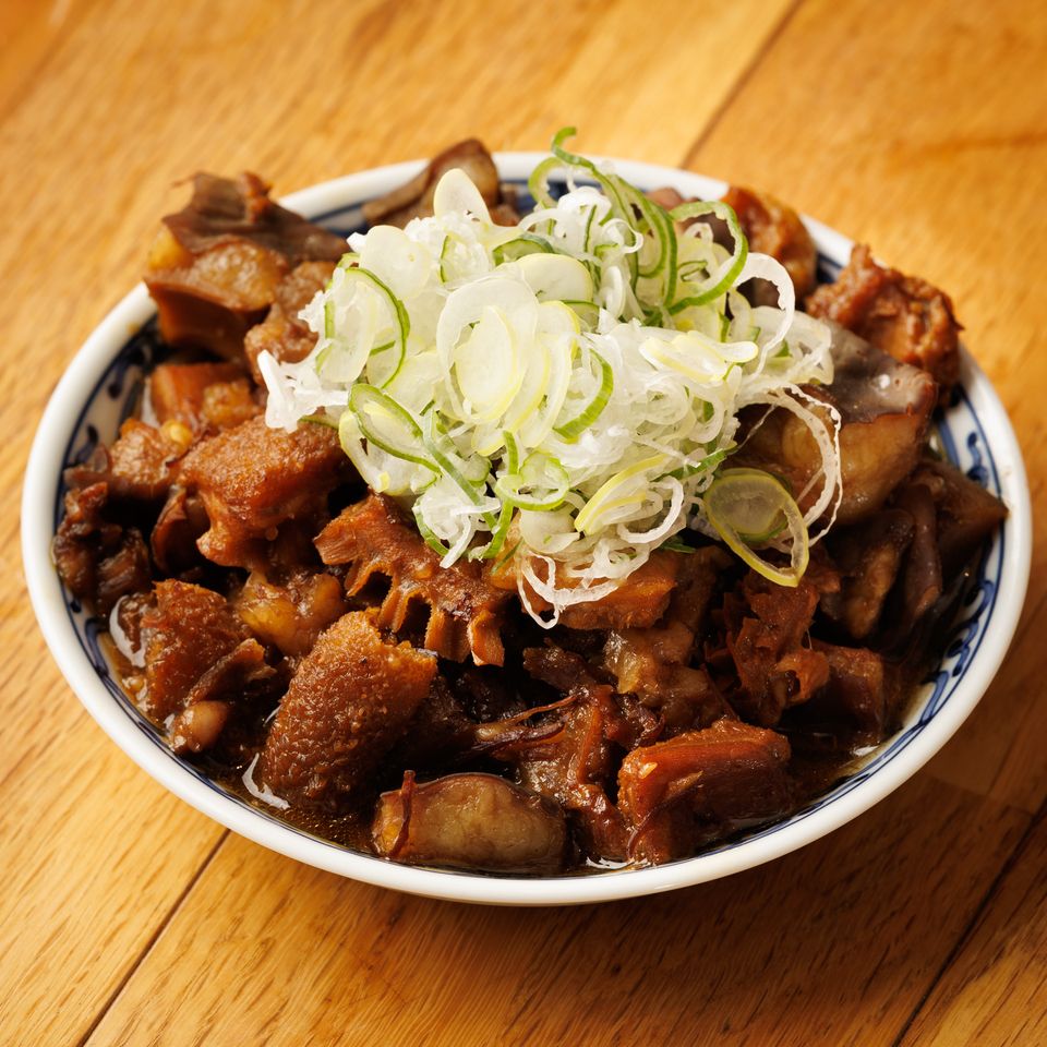 Tanuki's affordable banquet course includes 2 hours of all-you-can-drink