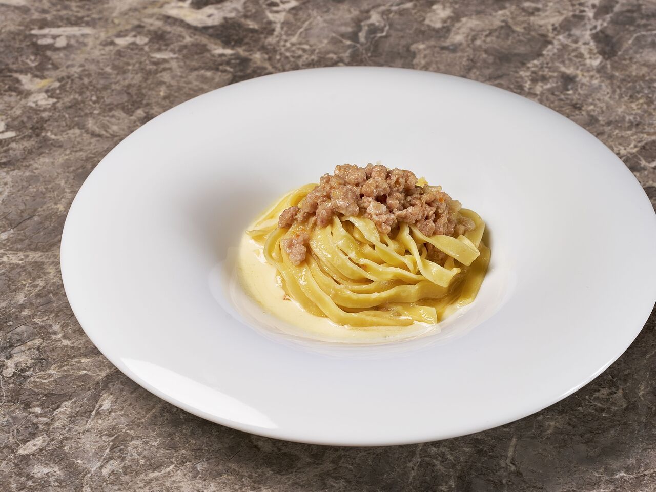 [Lunch only] Chef's choice course (3 dishes) + 1 drink included