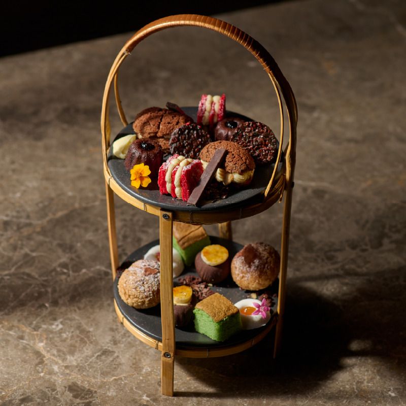 [Limited Time Offer] Chocolate Tower Afternoon Tea [Includes 60 minutes of coffee and free-flowing alcohol]