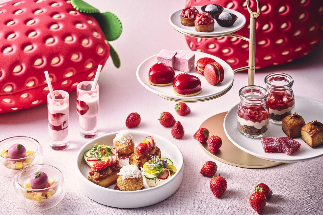 ストロベリーアフタヌーンティー（スタンド提供）