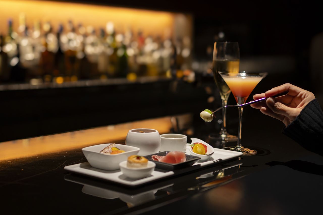 【Eau de Vie de Aperitivo】Free-Flow Cocktails & Chef’s Appetizer Plate