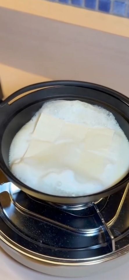 Hot pot and tempura course (soy milk tofu hot pot)