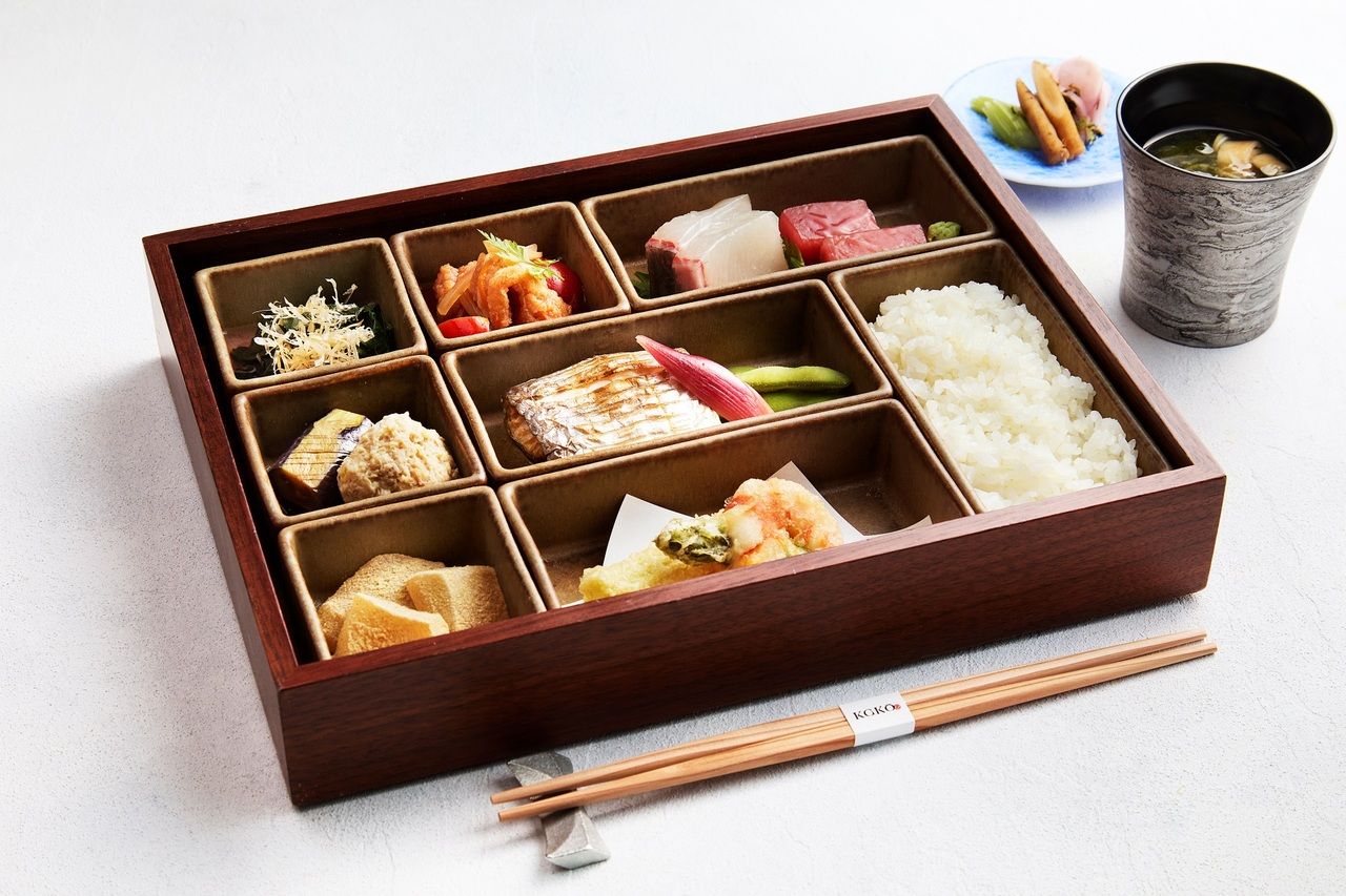 [Seasonal Lunch Bento Box] A special set meal from Kakō, where you can choose from three main dishes + one drink