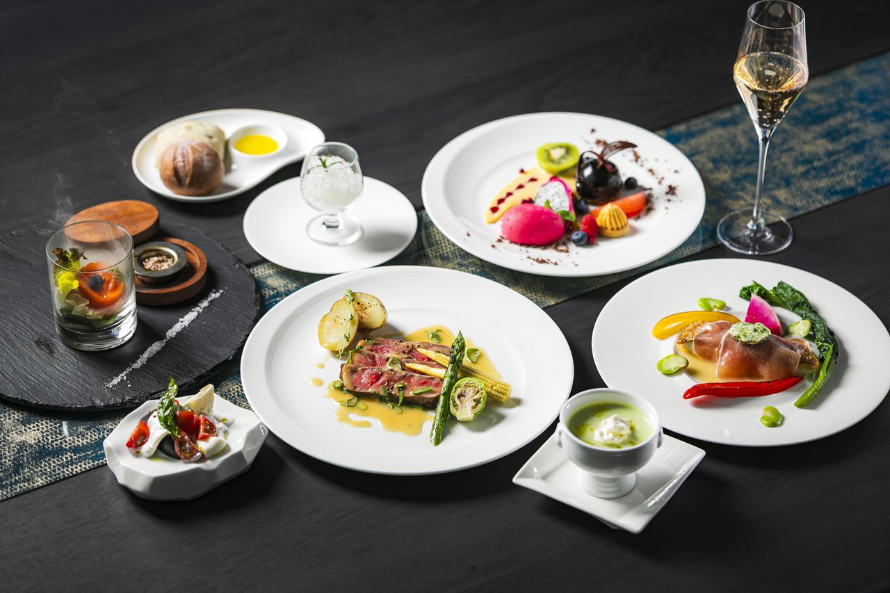 【Seasonal Flavors】Anniversary Dinner Course with Rosé Sparkling Wine Free-Flow (Last Order: 90 Minutes)