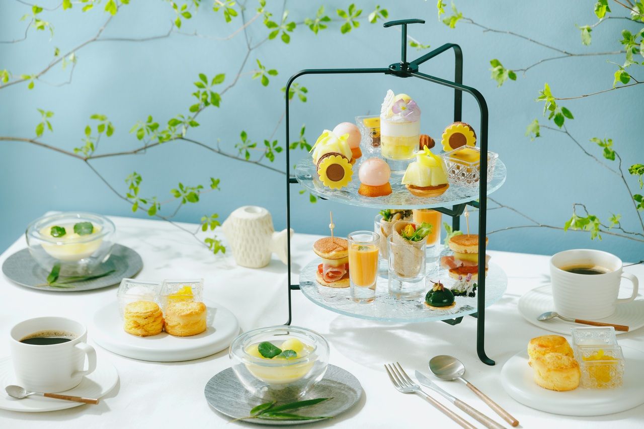 [Weekends and Holidays] Afternoon Tea in the Summer Garden
