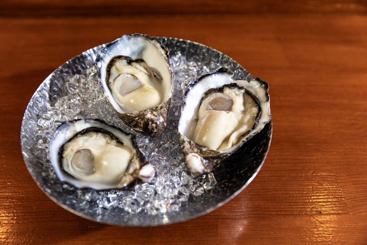 Oyster Lab Seasonal Chef's Choice Course
