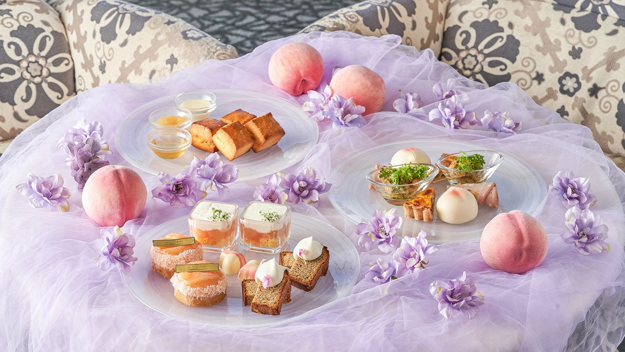 【Peach Afternoon Tea】Unlimited refills at the cafe! Includes seasonal drinks.