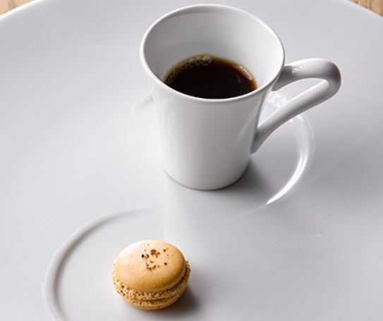 Menu “petites chanterelles” (a slightly lighter course) ¥12,000 (plus service charge and tax)