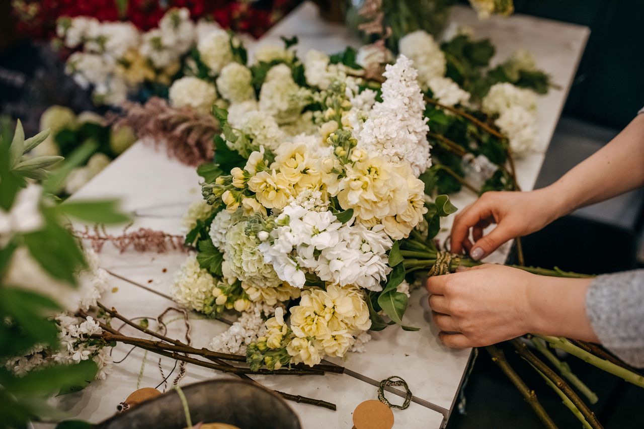 [Early Bird Until 7/24] [August 6] Atelier HANA-GOYOMI | Fresh Flower Arrangement and Lunch Package