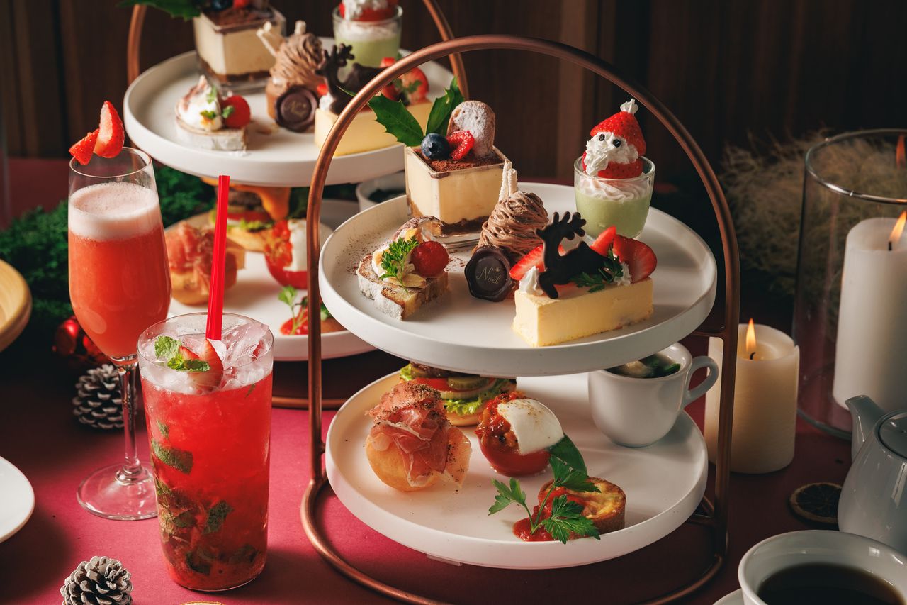 【Terrace/Sat-Sun & Holidays】Christmas Afternoon Tea (11/1–12/13)