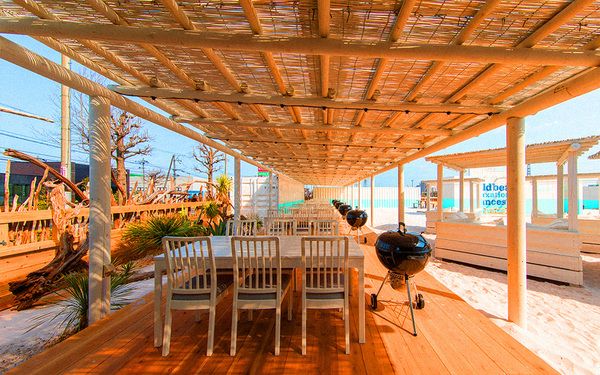 ウッドデッキエリア