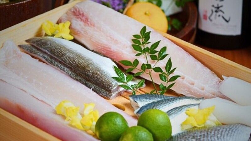 Shinjukugyoenmae Sushi Lab