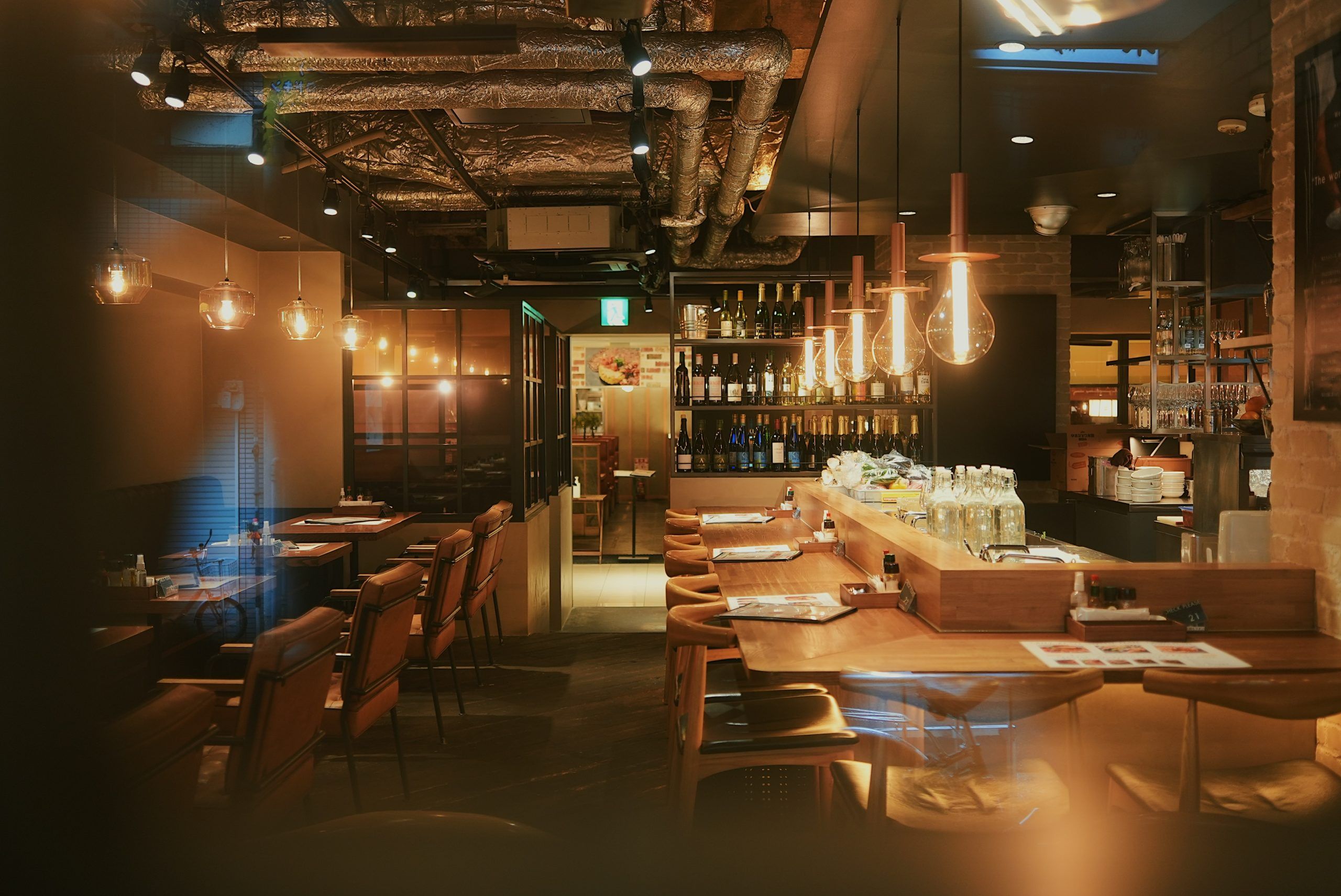 Oyster bar & Italian Rovin