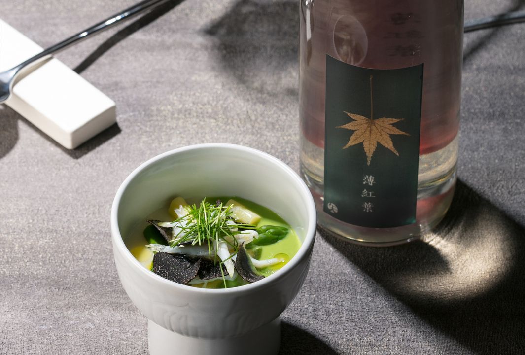 Kumagaya and Akaboshi / Nagoya Kanko Hotel